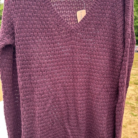Women's V-Neck Knit Sweater - Purple - Picture 6 of 6